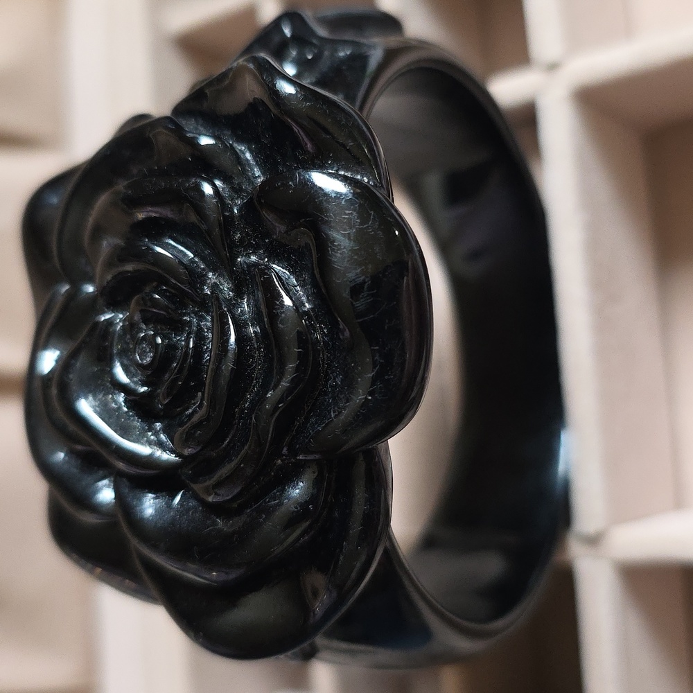 Black Rose Bracelet Bangle Chunky Oversized - Picture 10 of 14